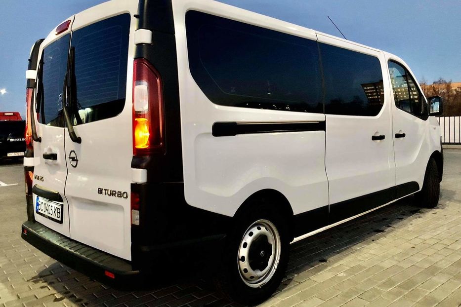 Продам Opel Vivaro пасс. Оригынальний пасажир 2015 года в г. Дрогобыч, Львовская область