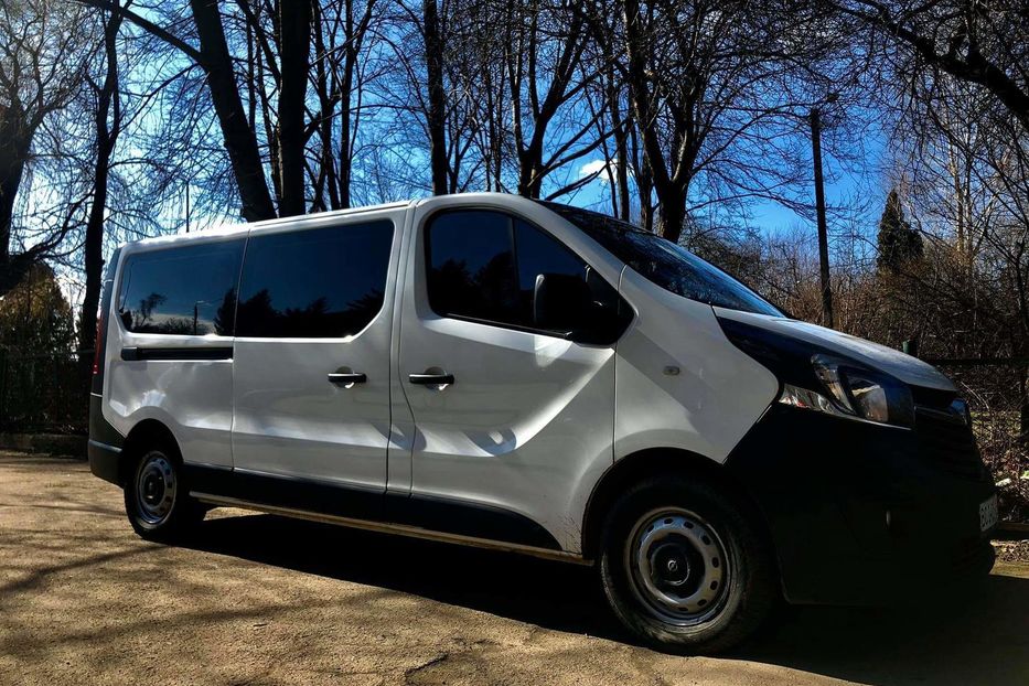 Продам Opel Vivaro пасс. Оригынальний пасажир 2015 года в г. Дрогобыч, Львовская область