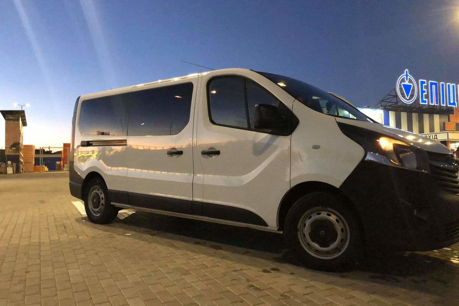 Продам Opel Vivaro пасс. Оригынальний пасажир 2015 года в г. Дрогобыч, Львовская область