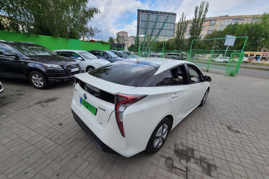 Продам Toyota Prius 51 2017 года в Одессе