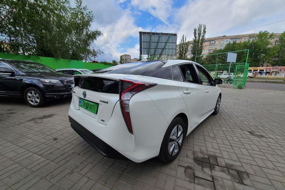 Продам Toyota Prius 51 2017 года в Одессе