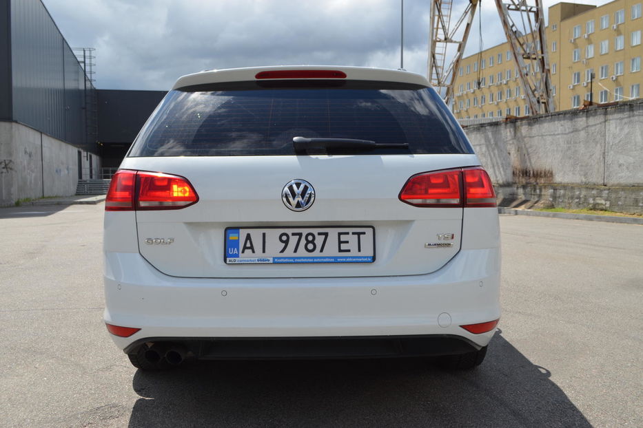 Продам Volkswagen Golf VII 2013 года в Киеве