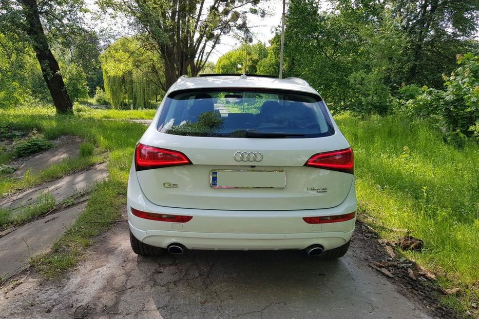 Продам Audi Q5 Hybrid 2013 года в Киеве