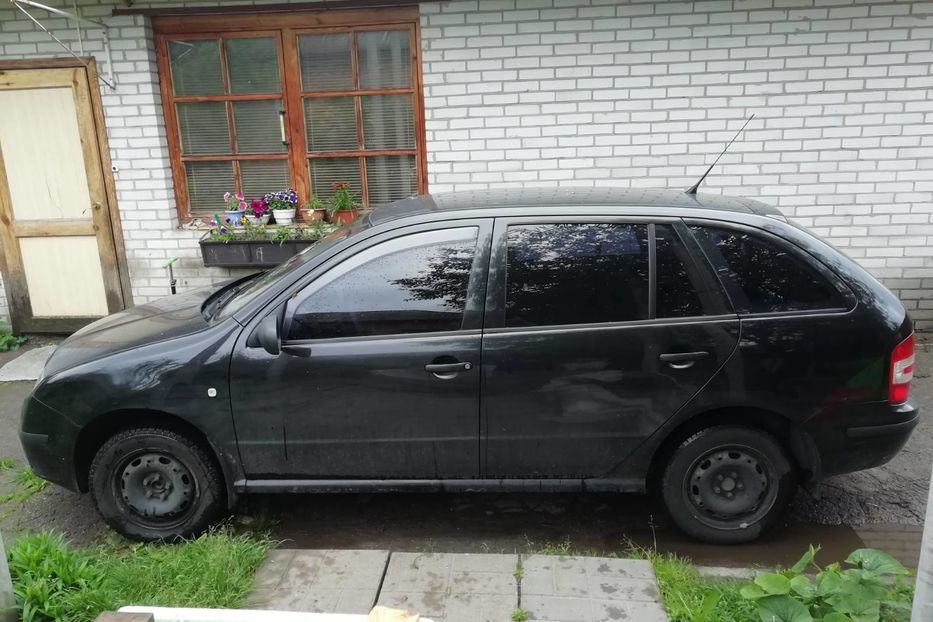 Продам Skoda Fabia 2006 года в Киеве