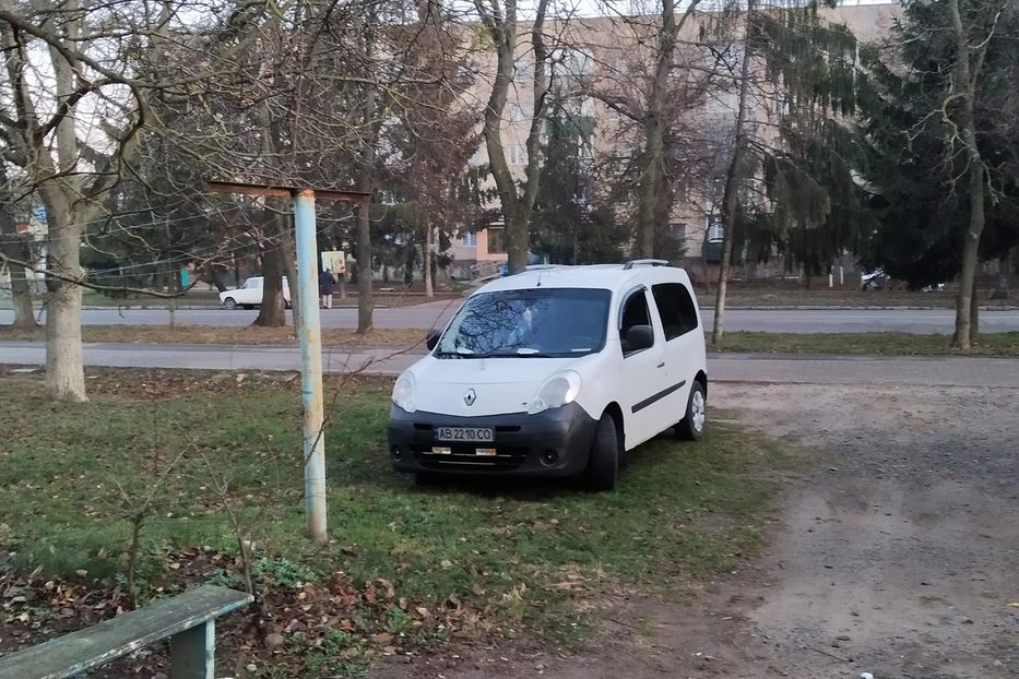 Продам Renault Kangoo пасс. 2011 года в г. Хмельник, Винницкая область