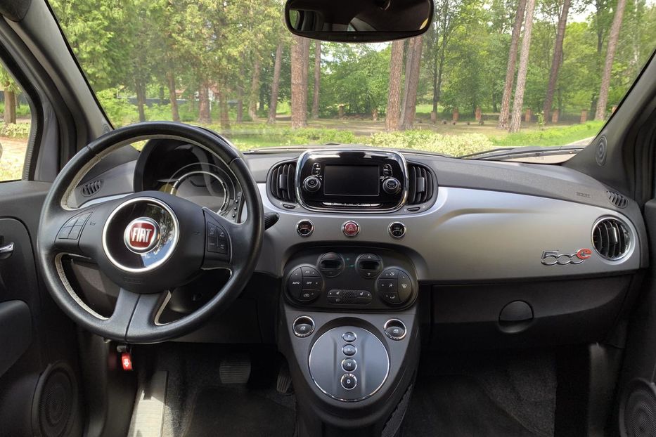 Продам Fiat 500 Fiat 500e 2016 года в Киеве