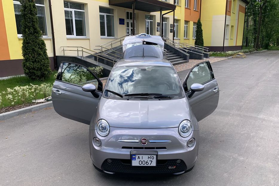 Продам Fiat 500 Fiat 500e 2016 года в Киеве