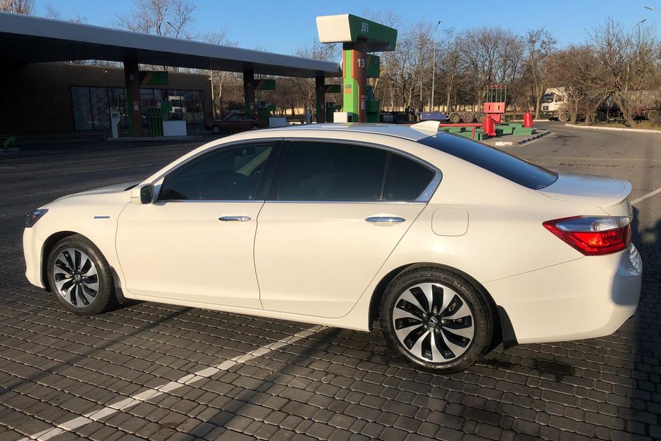 Продам Honda Accord Hybrid EXL 2014 года в Одессе