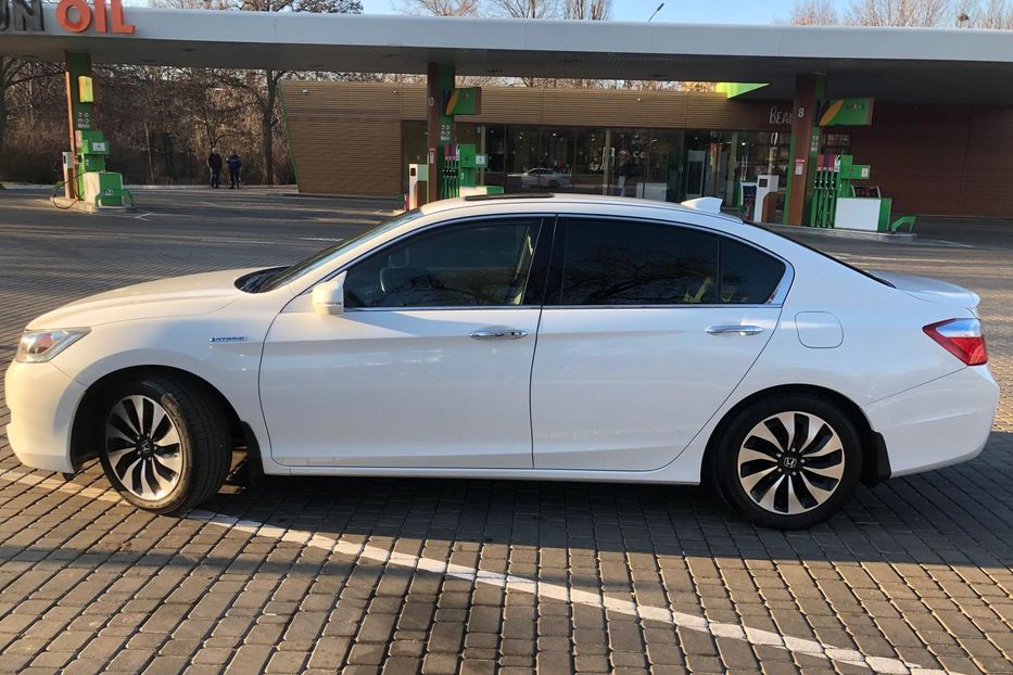 Продам Honda Accord Hybrid EXL 2014 года в Одессе