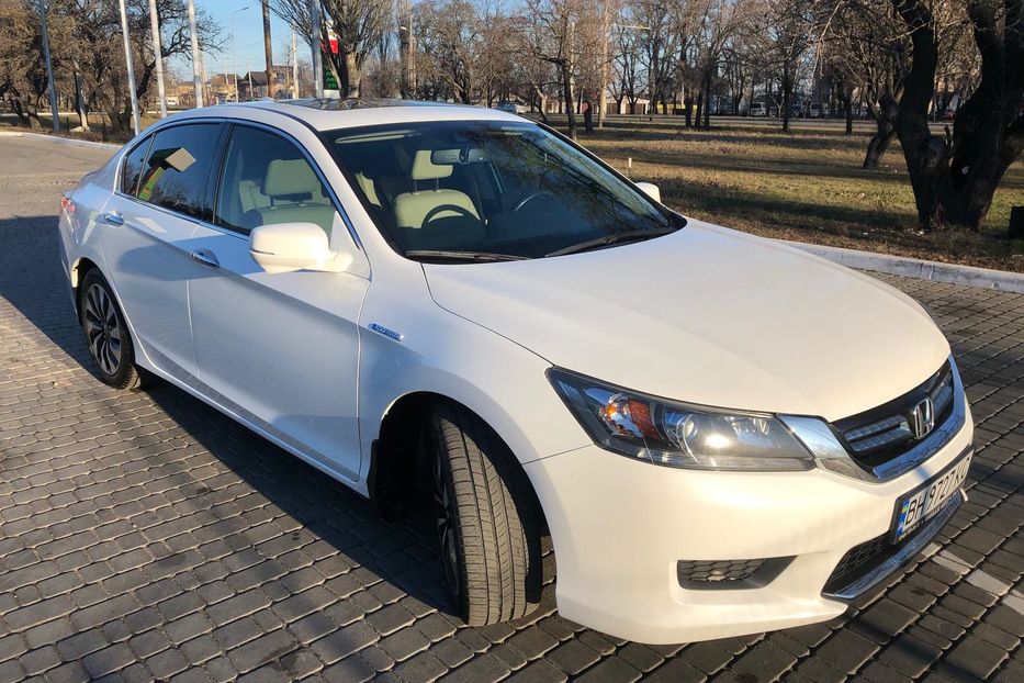 Продам Honda Accord Hybrid EXL 2014 года в Одессе