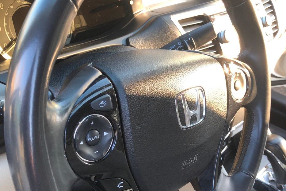 Продам Honda Accord Hybrid EXL 2014 года в Одессе
