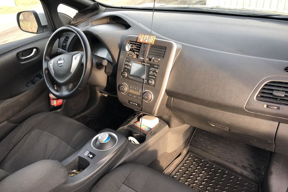 Продам Nissan Leaf 24 2013 года в Киеве