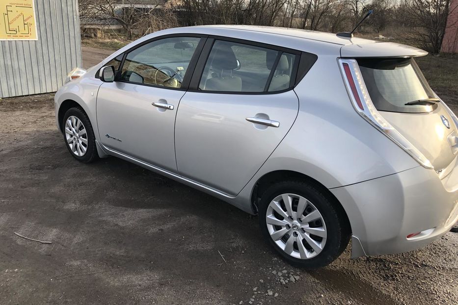 Продам Nissan Leaf 24 2013 года в Киеве