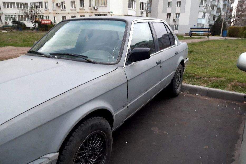 Продам BMW 318 1986 года в г. Южный, Одесская область