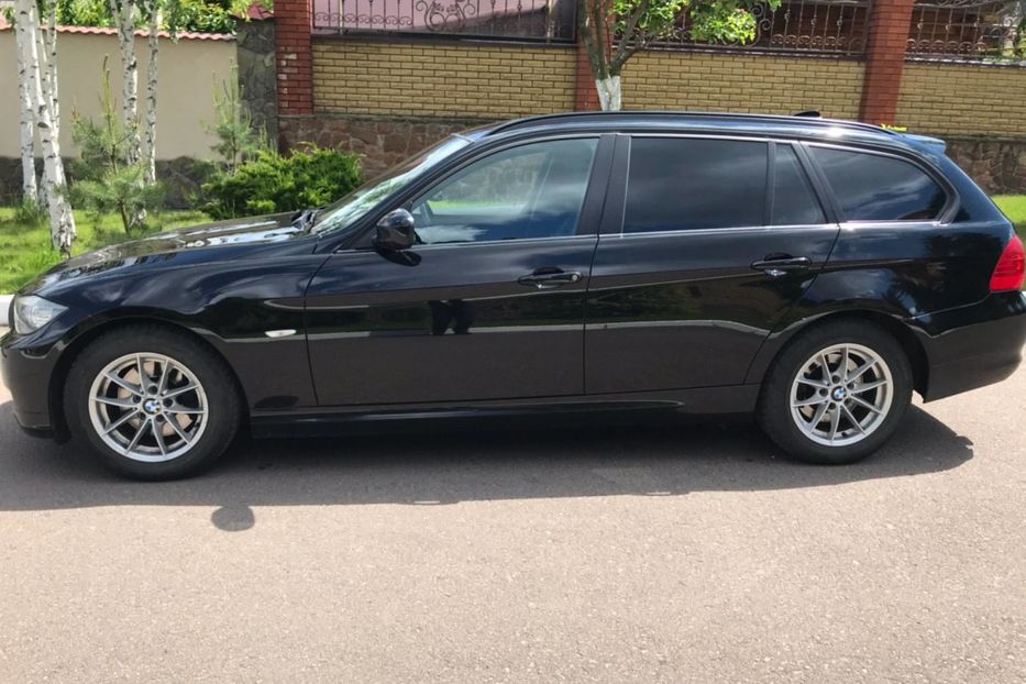 Продам BMW 320 2010 года в Ровно