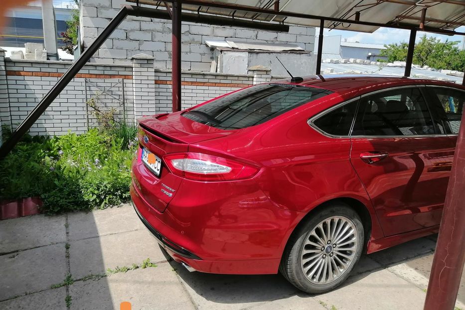 Продам Ford Fusion Titanium hybrid  2013 года в Киеве