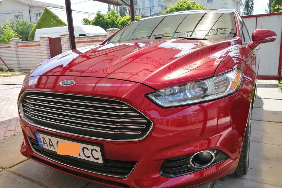 Продам Ford Fusion Titanium hybrid  2013 года в Киеве