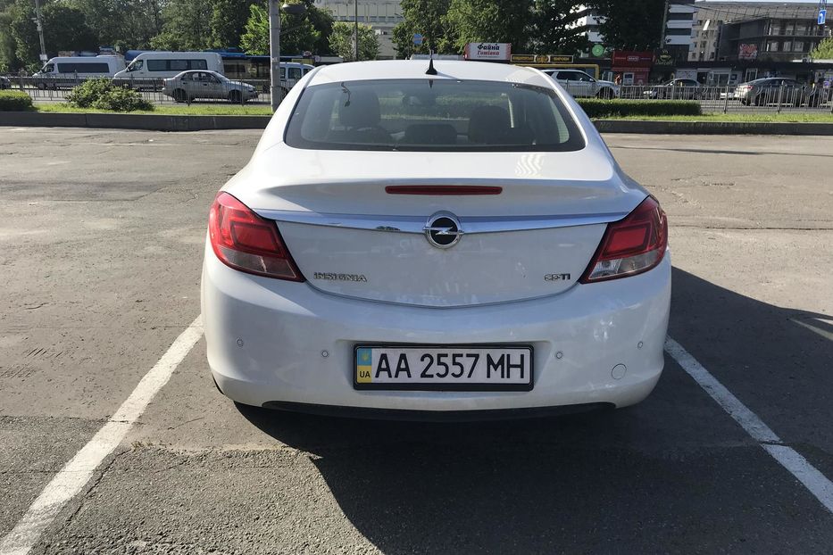 Продам Opel Insignia 2012 года в Киеве