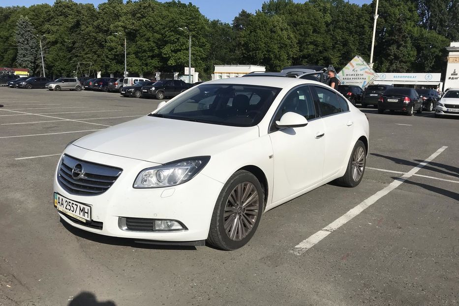 Продам Opel Insignia 2012 года в Киеве