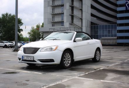 Продам Chrysler 200 2011 года в Киеве