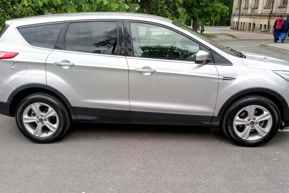 Продам Ford Escape SE (Kuga) 2016 года в Киеве