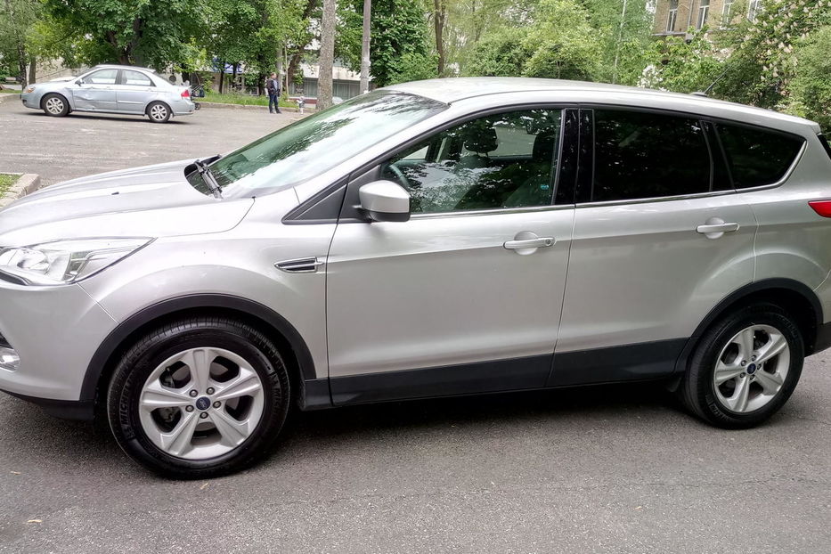 Продам Ford Escape SE (Kuga) 2016 года в Киеве