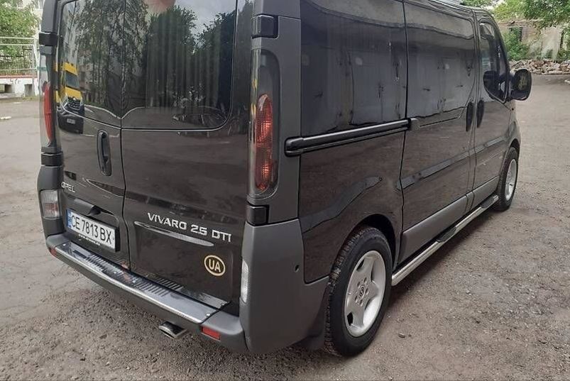 Продам Opel Vivaro пасс. 2004 года в Киеве