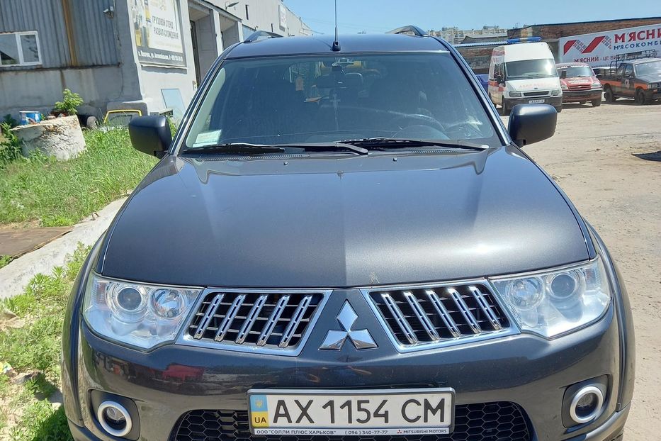 Продам Mitsubishi Pajero 2011 года в Харькове