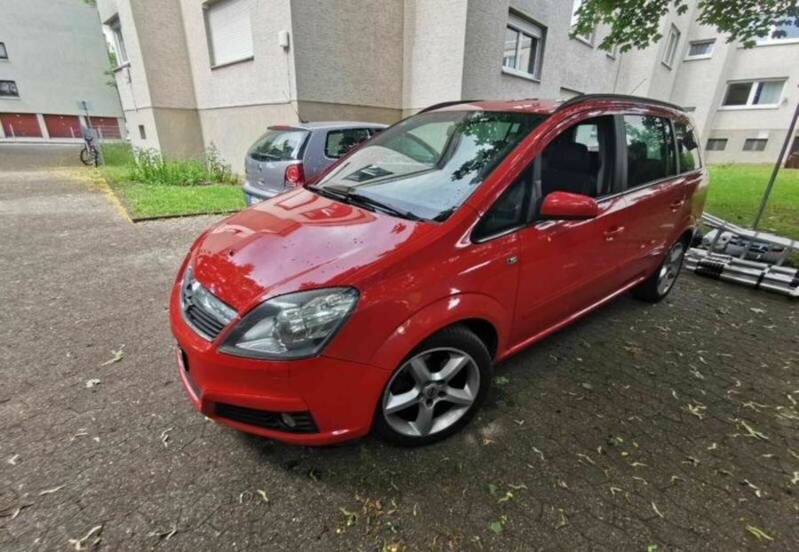 Продам Opel Zafira 2005 года в г. Путила, Черновицкая область