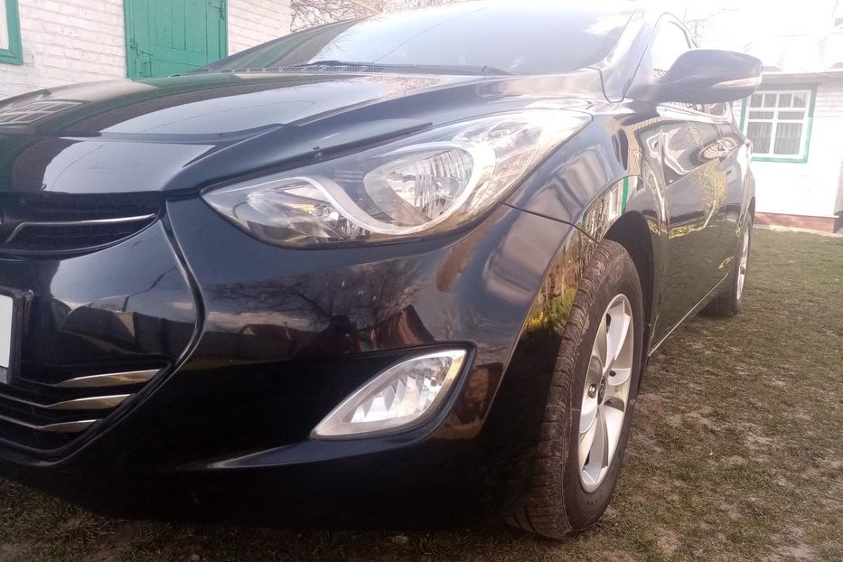 Продам Hyundai Elantra 2012 года в г. Ладан, Черниговская область