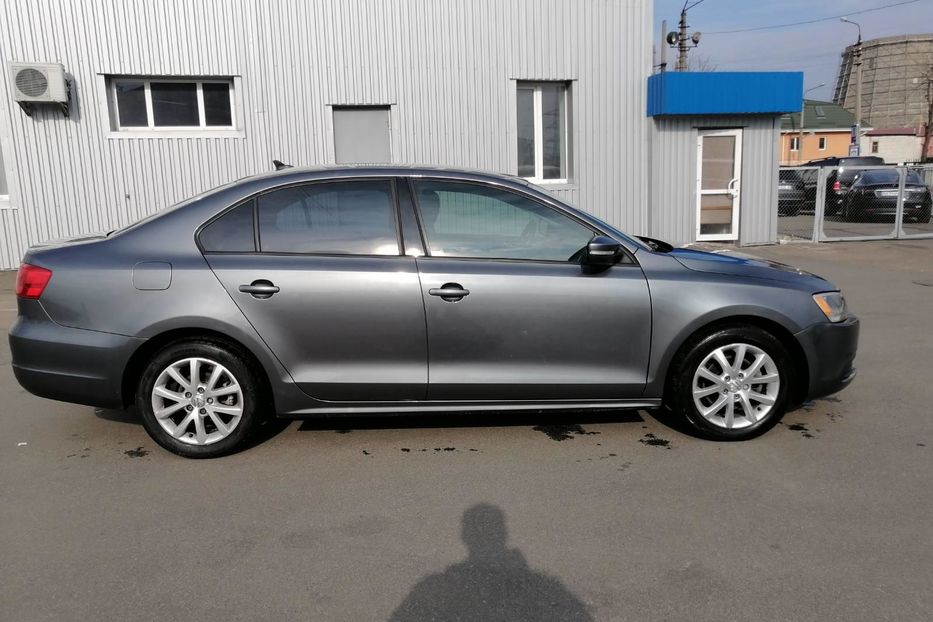 Продам Volkswagen Jetta SE 2012 года в Киеве