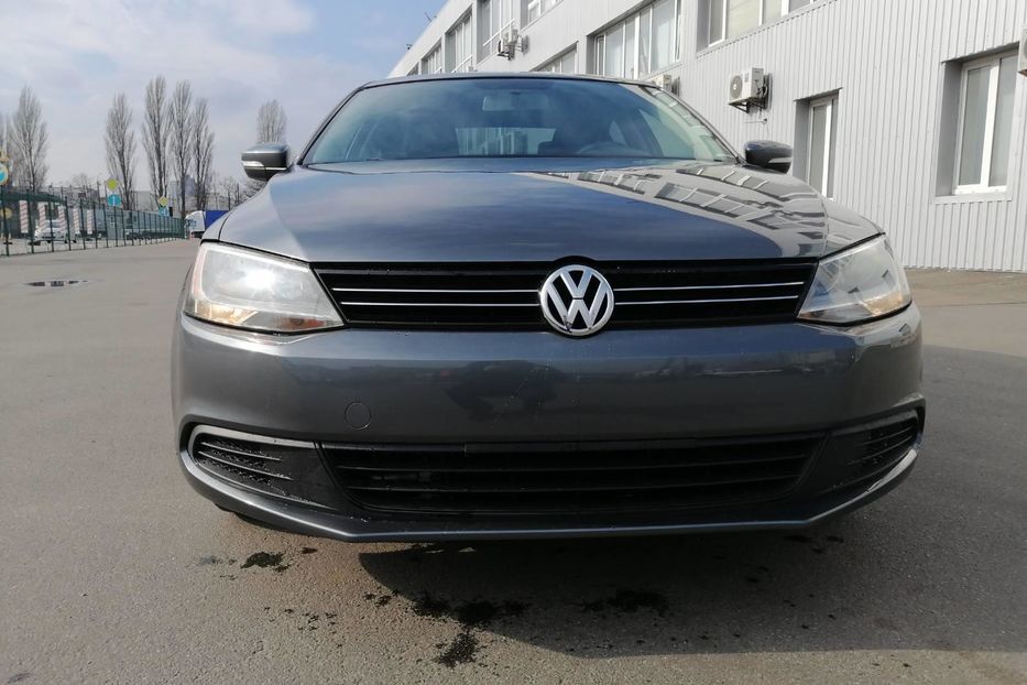 Продам Volkswagen Jetta SE 2012 года в Киеве