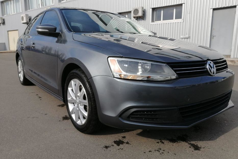 Продам Volkswagen Jetta SE 2012 года в Киеве