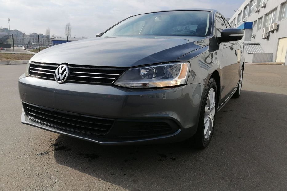 Продам Volkswagen Jetta SE 2012 года в Киеве