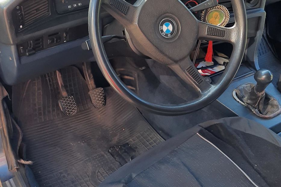 Продам BMW 520 1986 года в Одессе