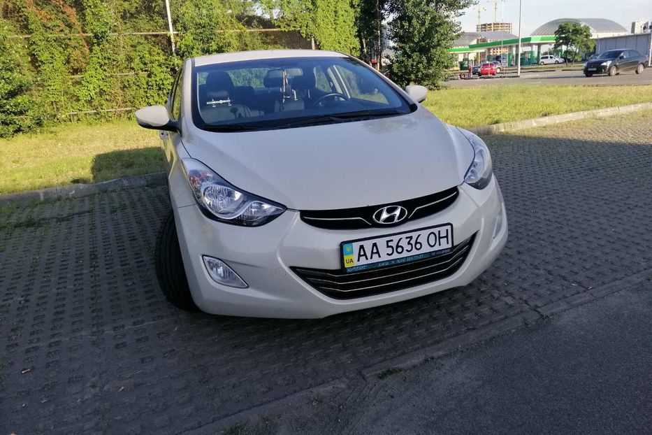 Продам Hyundai Elantra 2012 года в Киеве