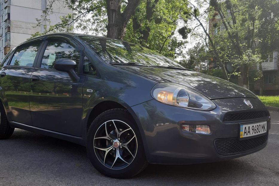 Продам Fiat Grande Punto 2012 года в Киеве