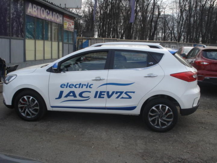 Продам JAC s2 iEV7S electro 2019 года в Киеве
