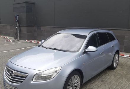 Продам Opel Insignia 2012 года в Львове