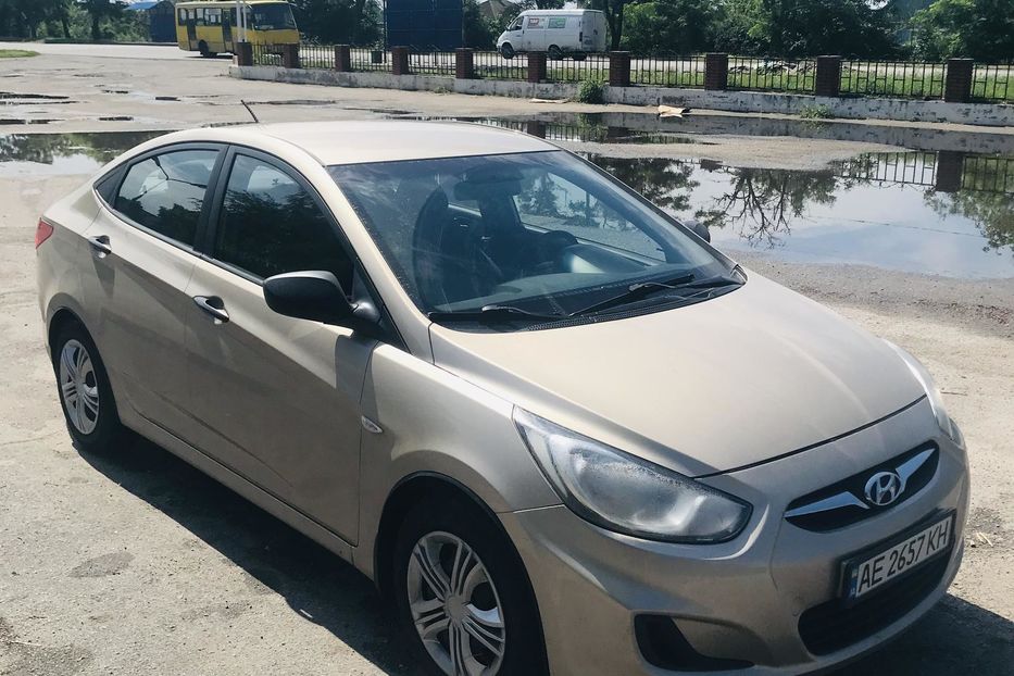 Продам Hyundai Accent  2013 года в г. Никополь, Днепропетровская область