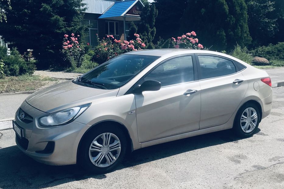 Продам Hyundai Accent  2013 года в г. Никополь, Днепропетровская область