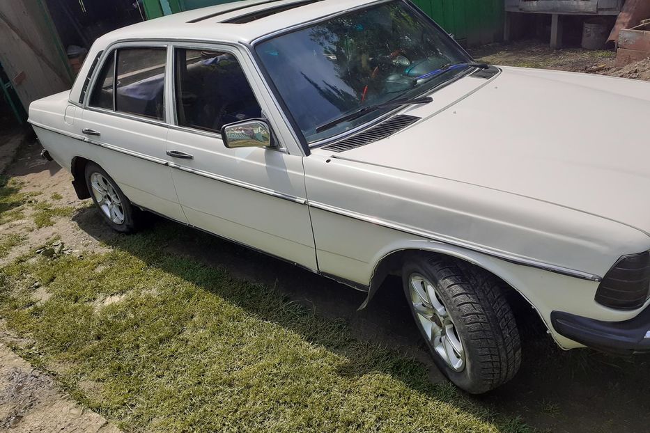 Продам Mercedes-Benz 200 1984 года в г. Снятин, Ивано-Франковская область