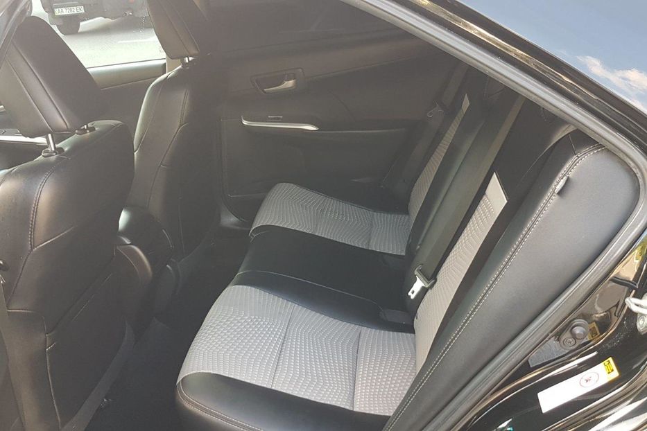 Продам Toyota Camry SE 2014 года в Киеве