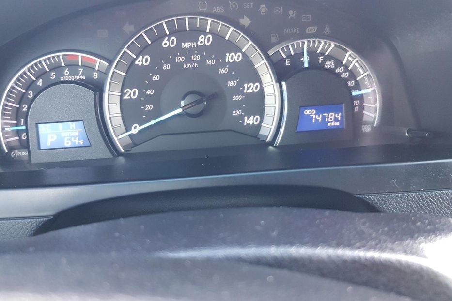 Продам Toyota Camry SE 2014 года в Киеве