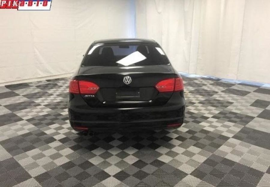 Продам Volkswagen Jetta 2.0i AT 2011 года в Львове