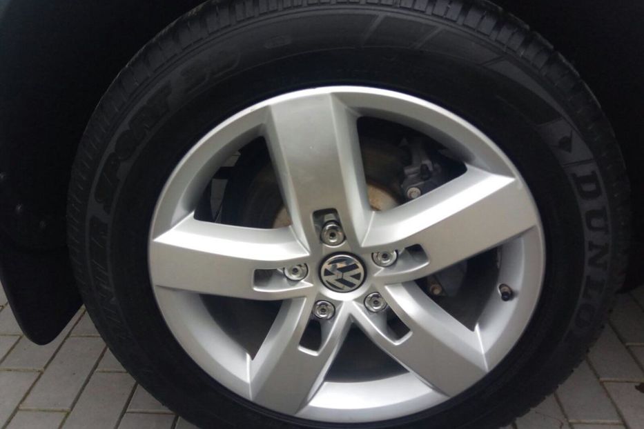 Продам Volkswagen Touareg 2012 года в Киеве