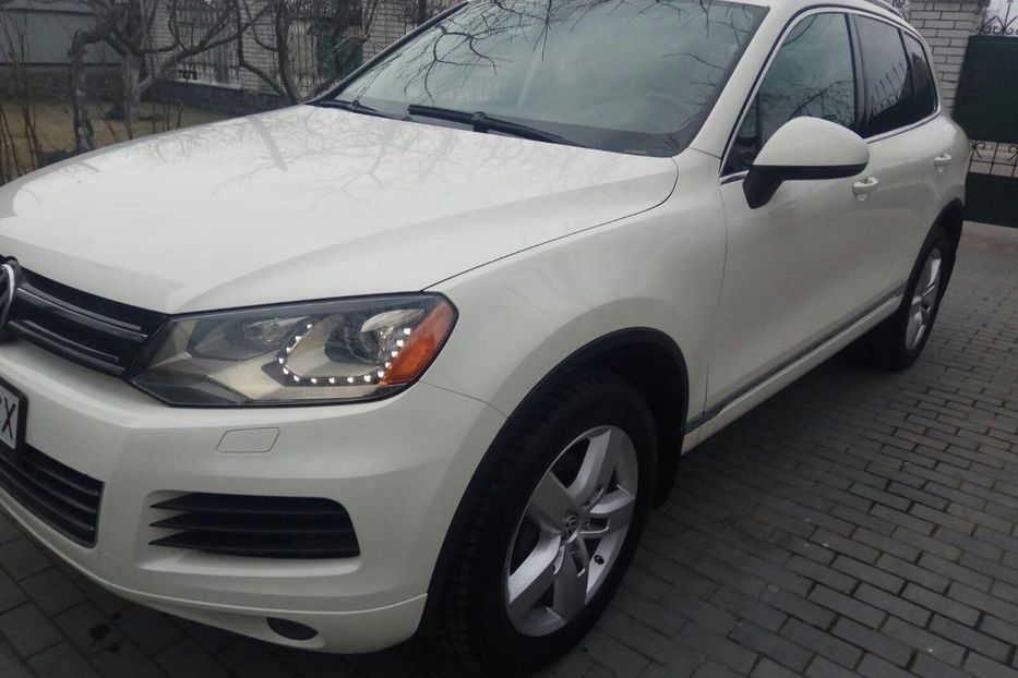 Продам Volkswagen Touareg 2012 года в Киеве