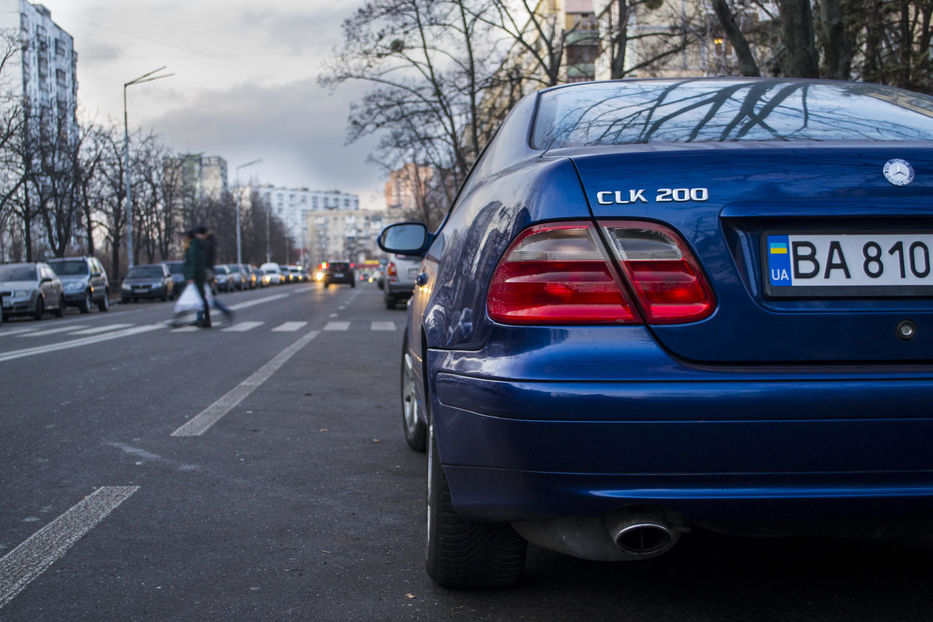 Продам Mercedes-Benz CLK 200 Kompresor 2001 года в Киеве