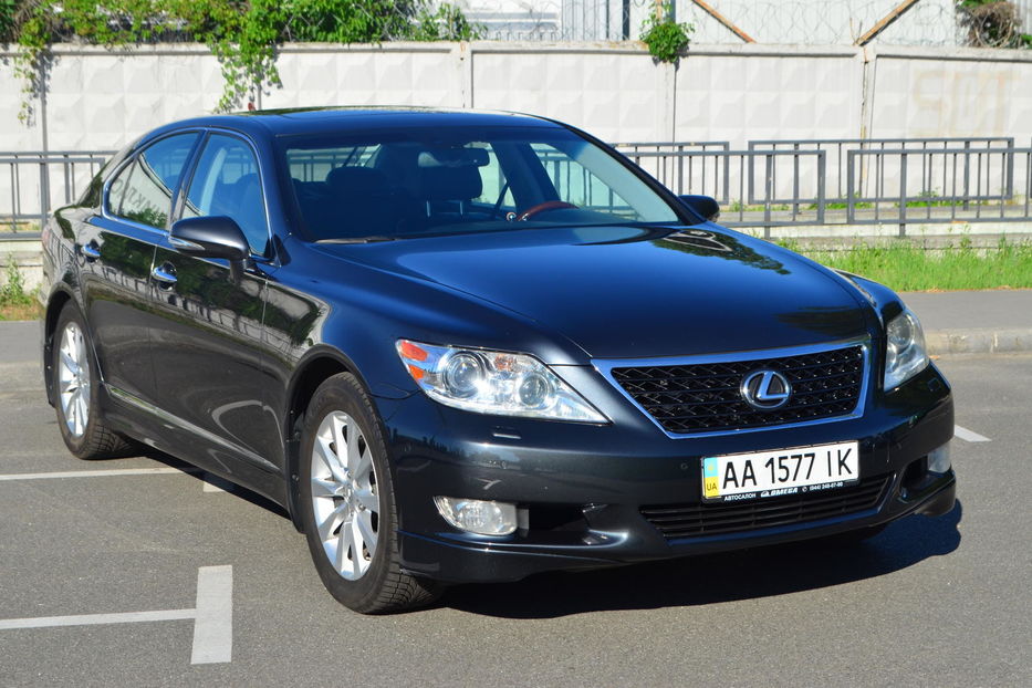 Продам Lexus LS 460 2010 года в Киеве