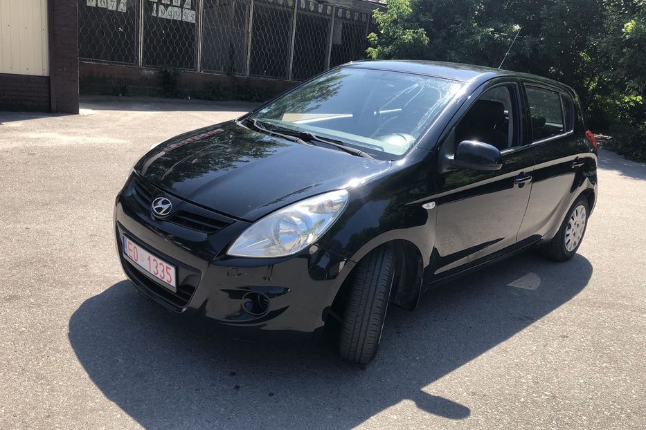 Продам Hyundai i20 2011 года в г. Белая Церковь, Киевская область